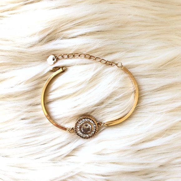 Gold Adjustable Cuff Crystal Center Bracelet - Picture 4 of 6